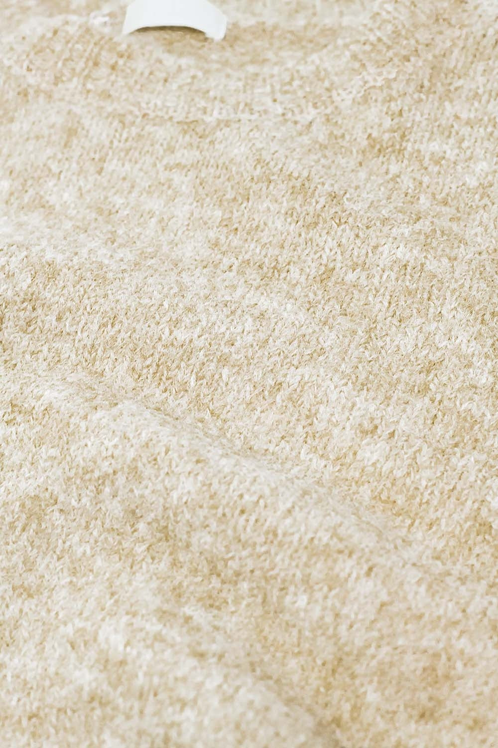 pull en maille douce de coupe standard en beige