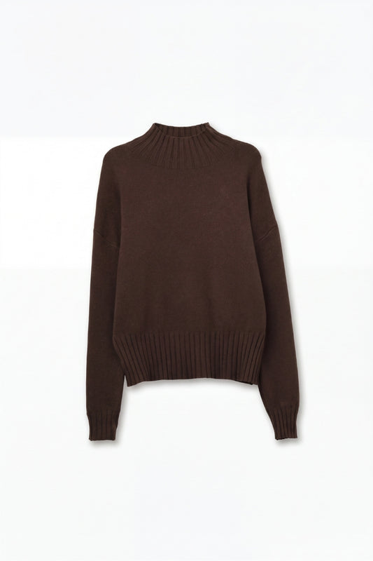 Q2 Pull en maille douce marron avec poignets et col c™telŽs