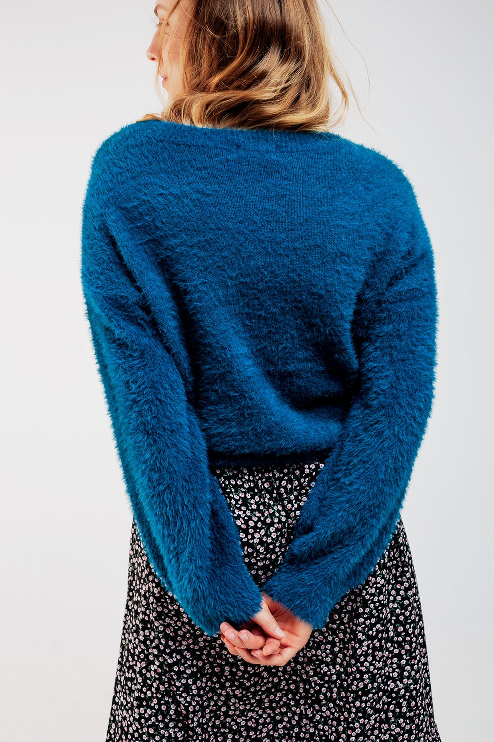 Pull en maille duveteuse bleu