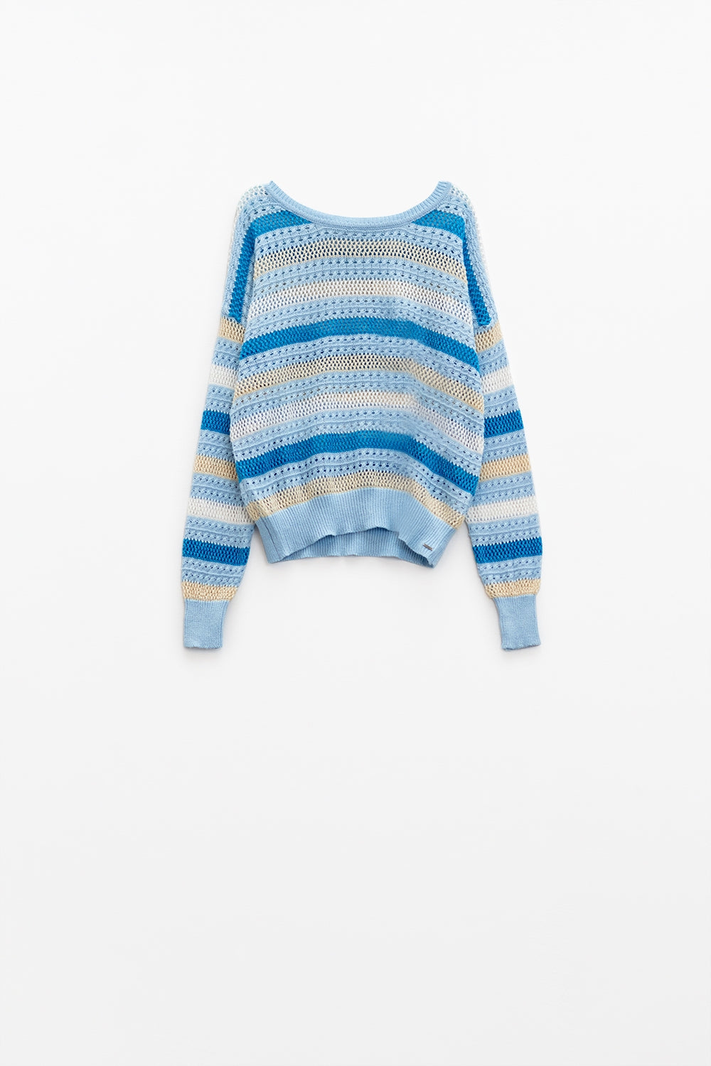 Pull en tricot bleu avec des rayures bleues et blanches