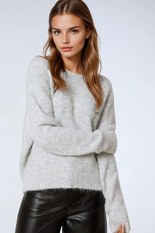 Q2 Pull en tricot doux de coupe standard en gris