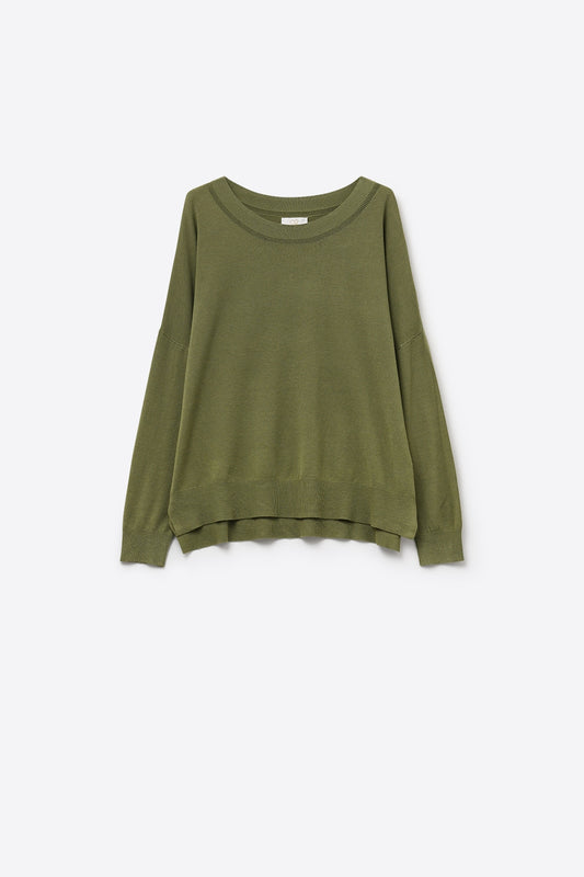 Q2 Pull en tricot kaki avec col en maille