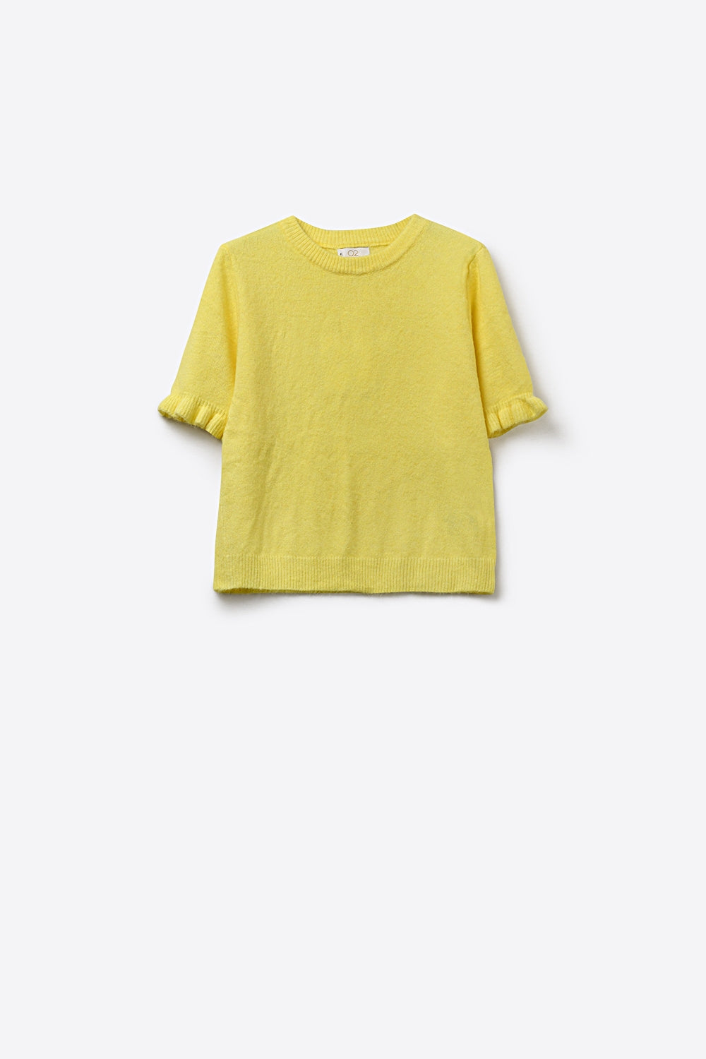Pull jaune en tricot doux et moelleux avec des manches à volants