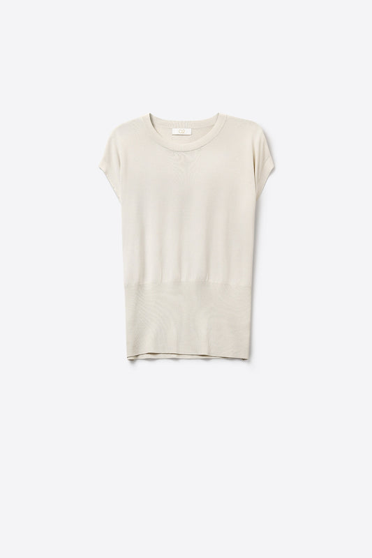Q2 Pull léger en maille avec large bande côtelée à la taille en beige