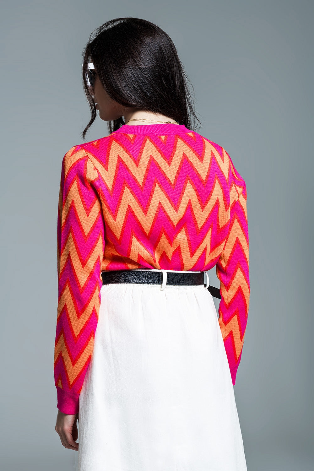 Pull-over fuchsia à imprimé zig zag avec détails orange