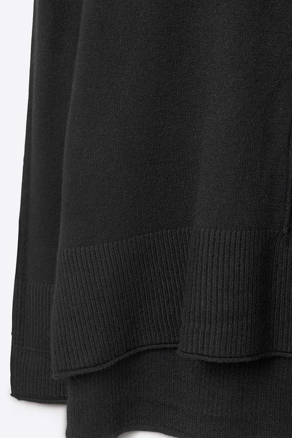 Pull oversize à col roulé en noir