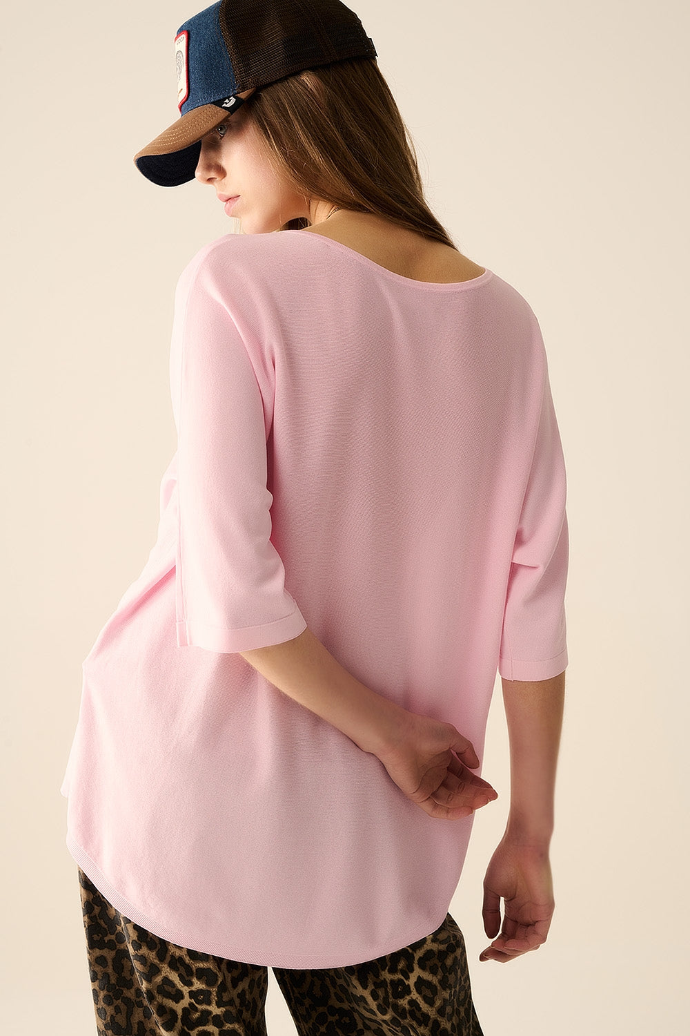 pull oversize en rose avec manches coudées