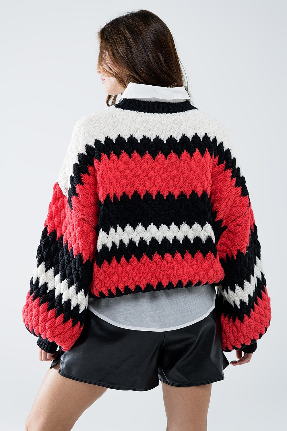 Pull oversize à rayures zig zag rouges