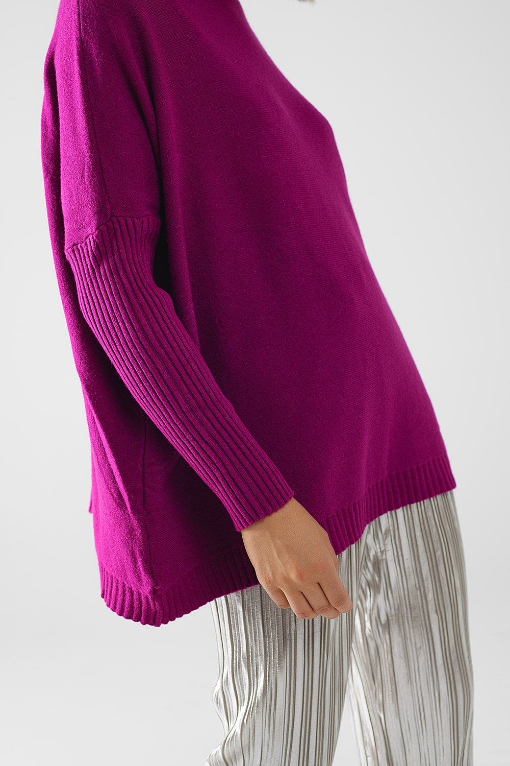 pull oversize fuchsia doux avec manches côtelées