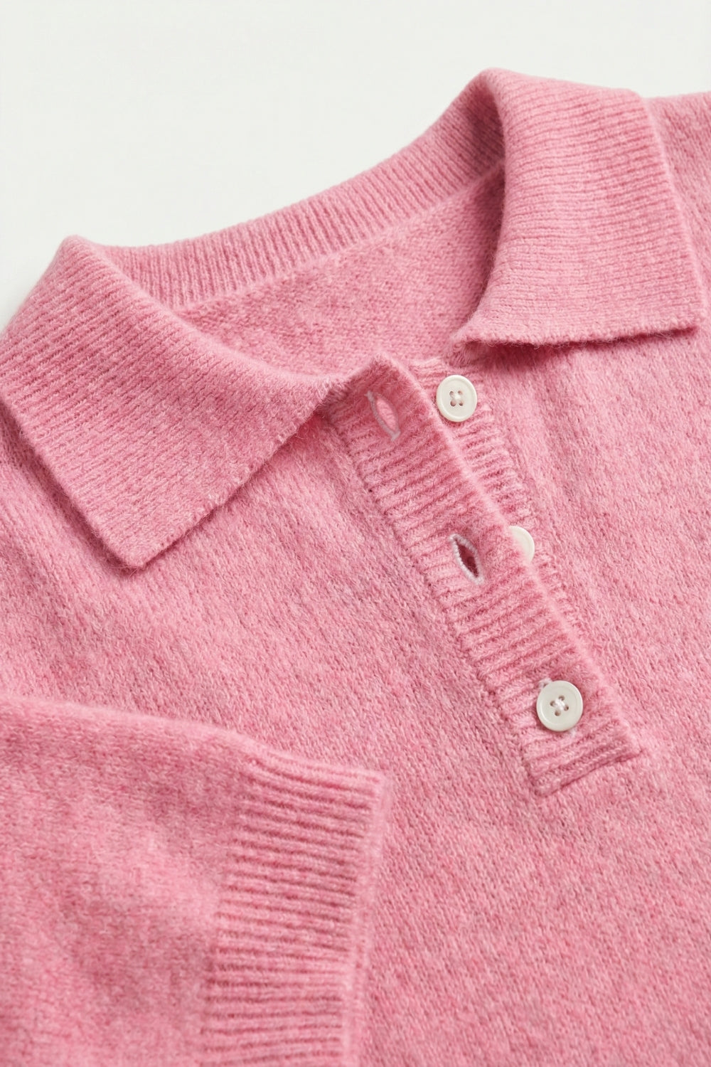 Pull polo en maille douce et duveteuse rose