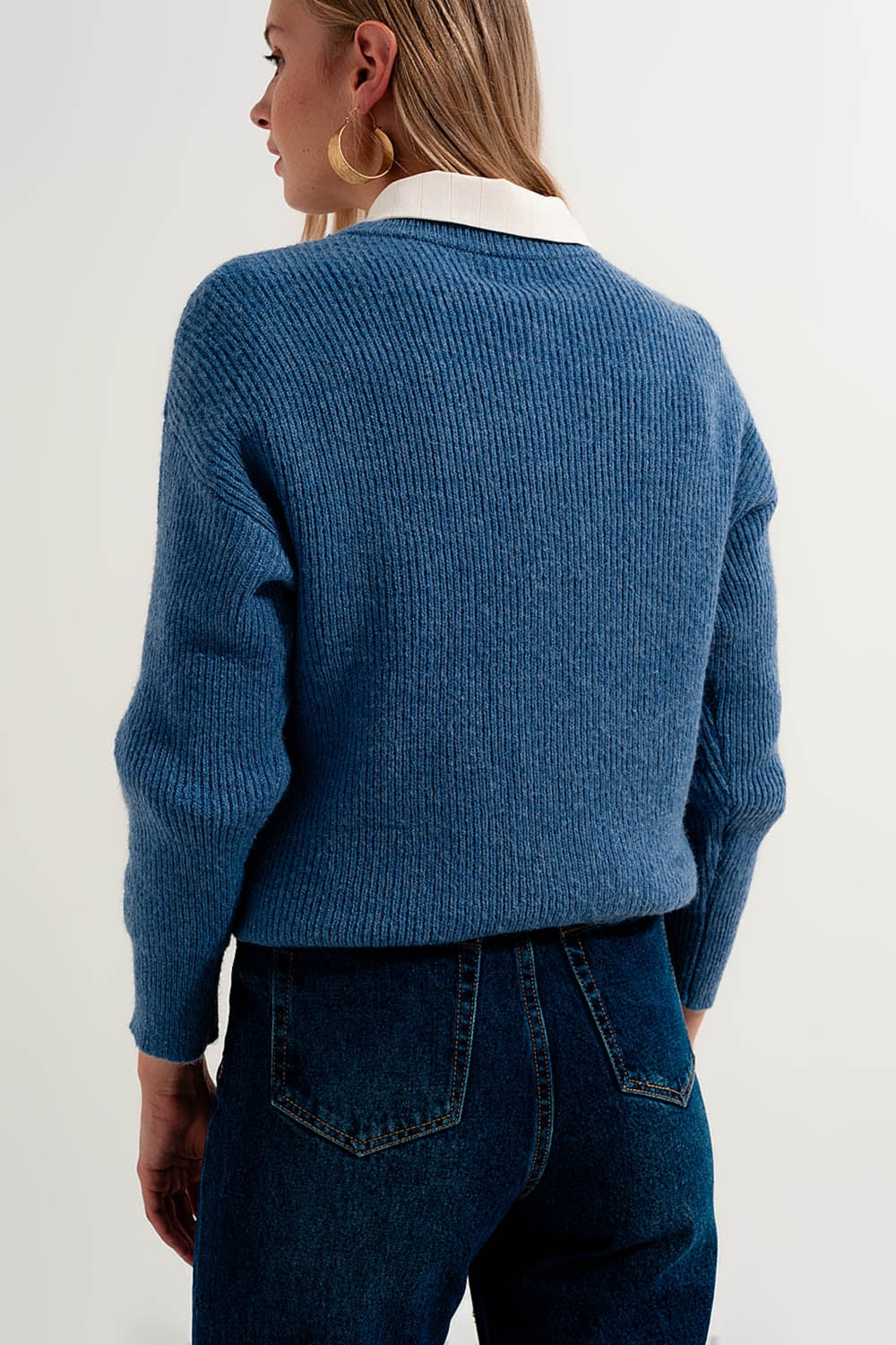 Pull ras de cou en bleu