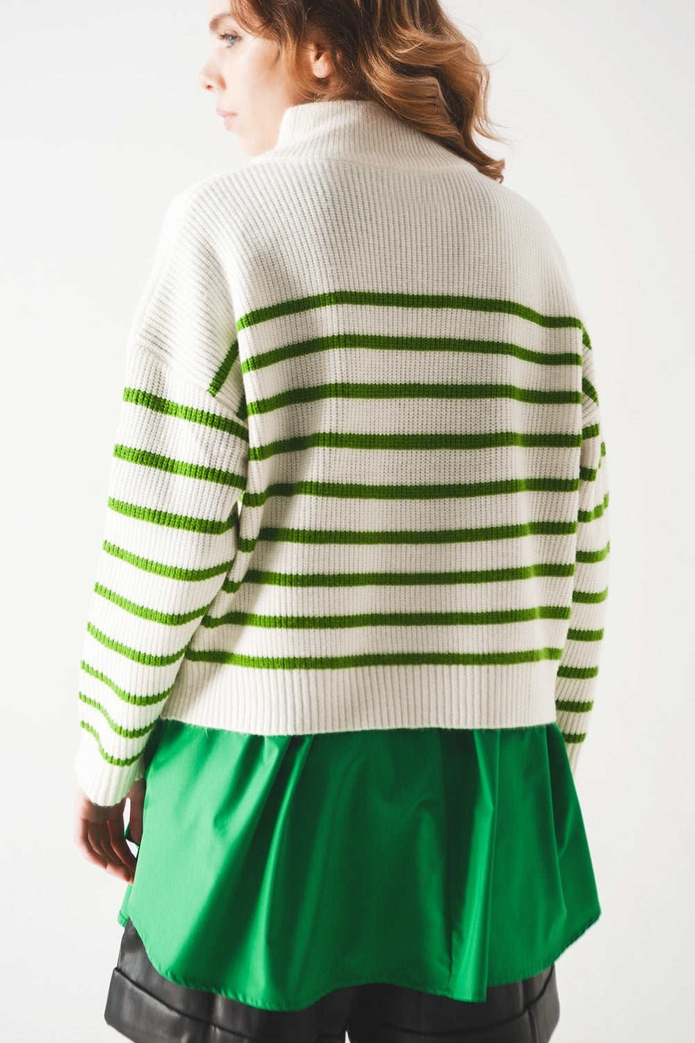 Pull rayé à col zippé en vert