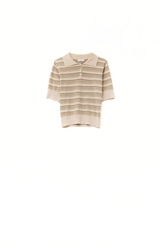Q2 Pull rayé beige et camel à col polo