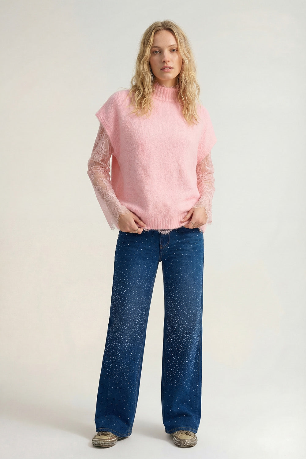 Pull sans manches en tricot doux doublé de dentelle en rose