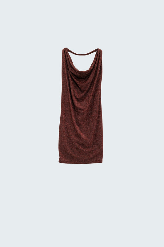 Q2 Robe à encolure drapée en rouge vif