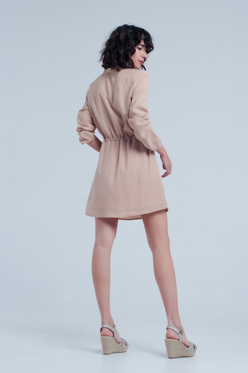 Robe Beige chemise courte à nouer à la taille