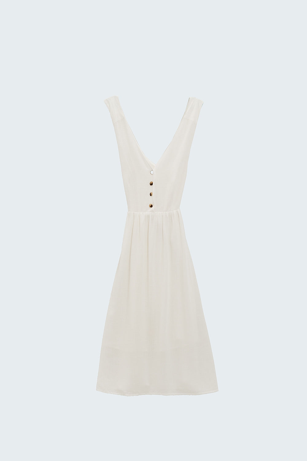 Robe blanche boutonnée