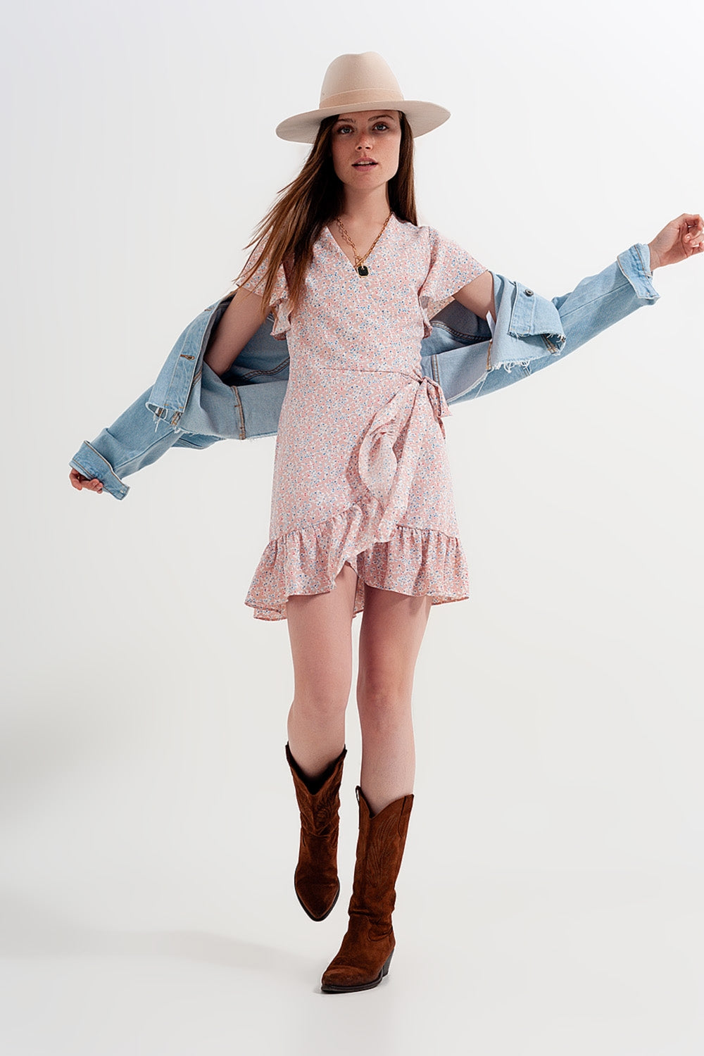Q2 Robe cache-cœur courte à volants  Rose fleuri