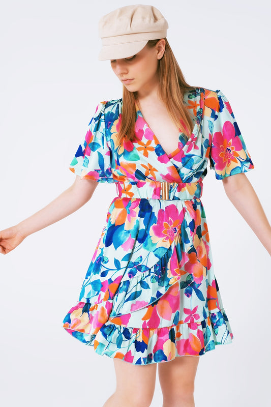 Q2 robe ceinturée en satin doux avec imprimé fleuri
