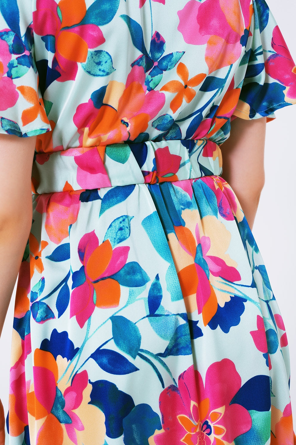 robe ceinturée en satin doux avec imprimé fleuri