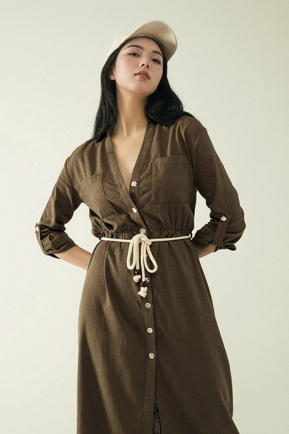 Robe chemise Khaki à manches longues avec fermeture à boutons
