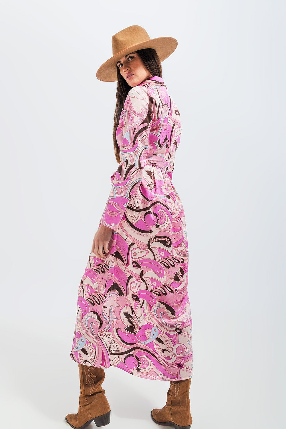 Robe chemise longue à imprimé abstrait rose
