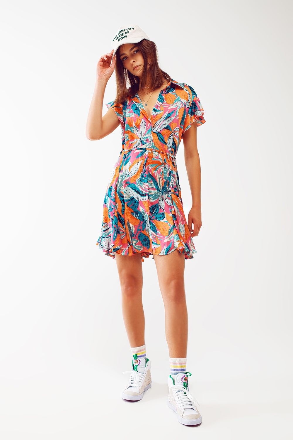 Robe chemisier ceinturée avec imprimé floral en orange