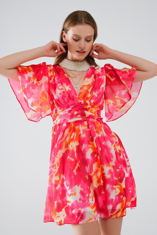 Q2 Robe courte à col en V avec imprimé abstrait en rose et blanc