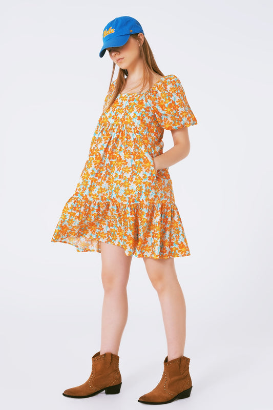 Q2 Robe courte et ample à imprimé floral et manches bouffantes