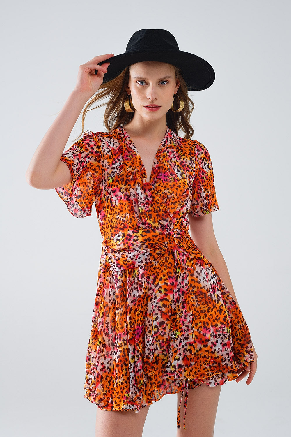 Robe courte orange multicolore avec top croisé à imprimé animalier