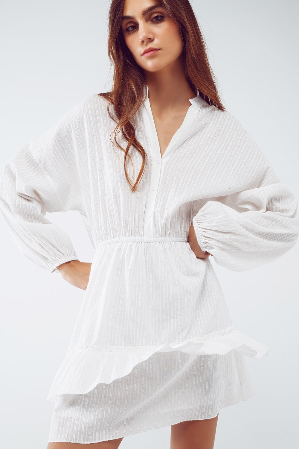 Robe courte skater à manches longues et à texture en blanc