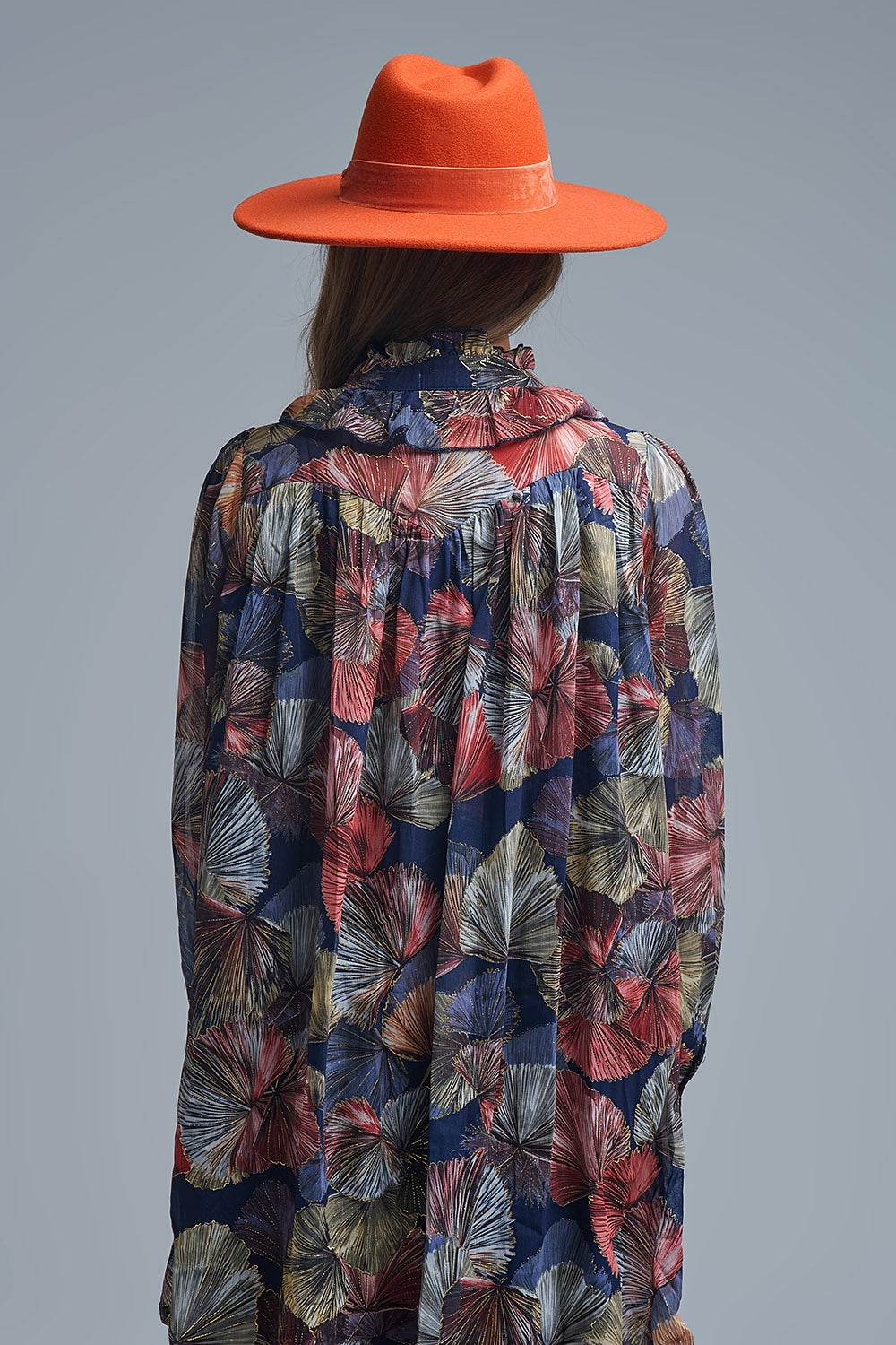 Robe élégante à col cravate et ligne A florale