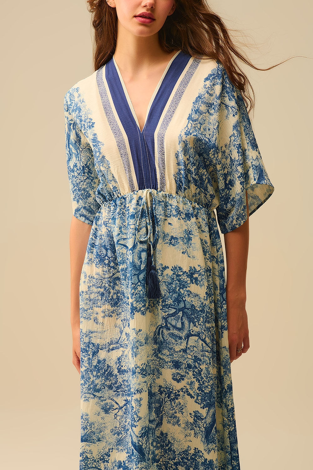 Robe fluide à col en V avec imprimé Toile de Jouy