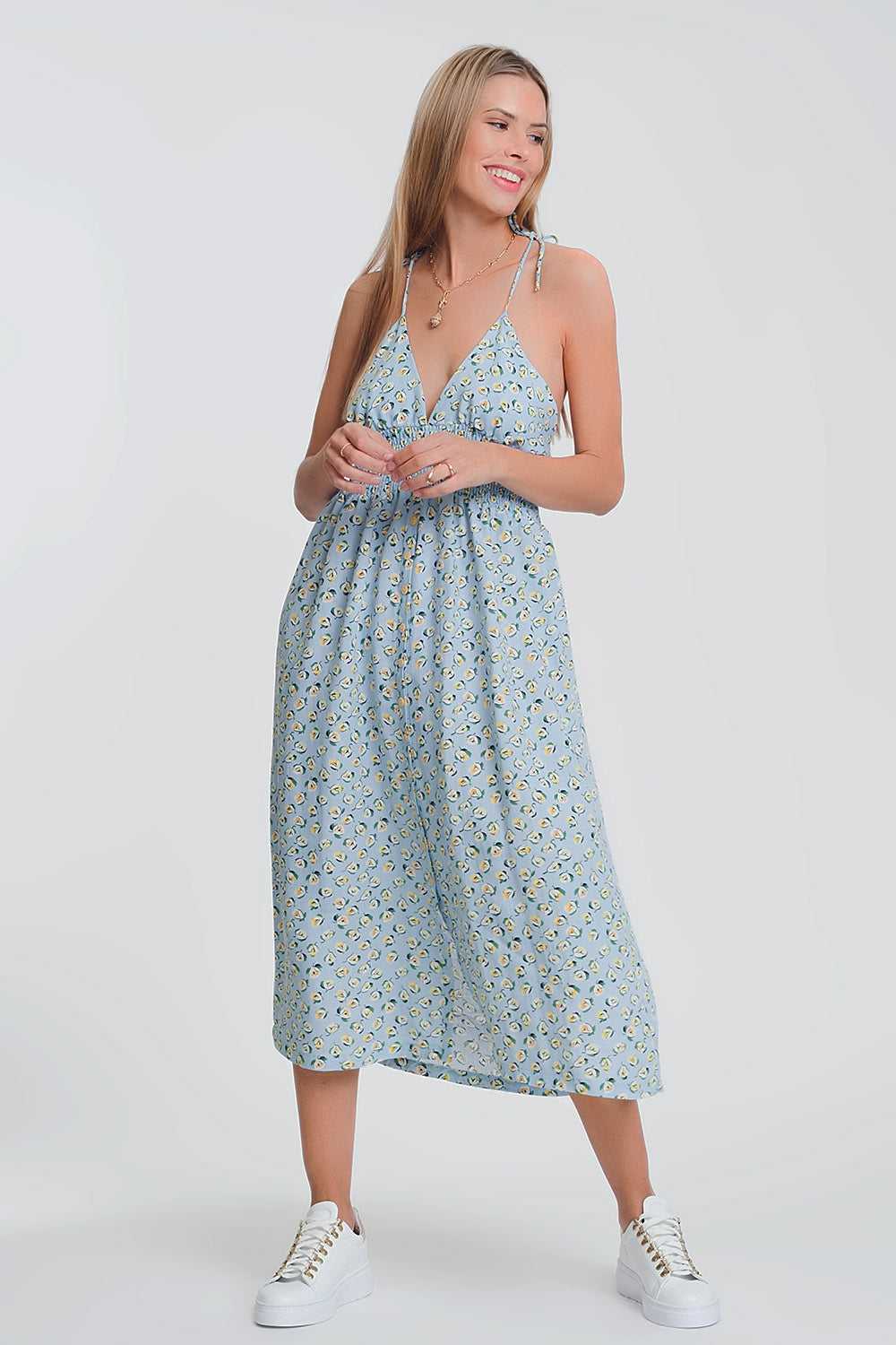 Q2 Robe longue à dos ouvert bleu fleuri