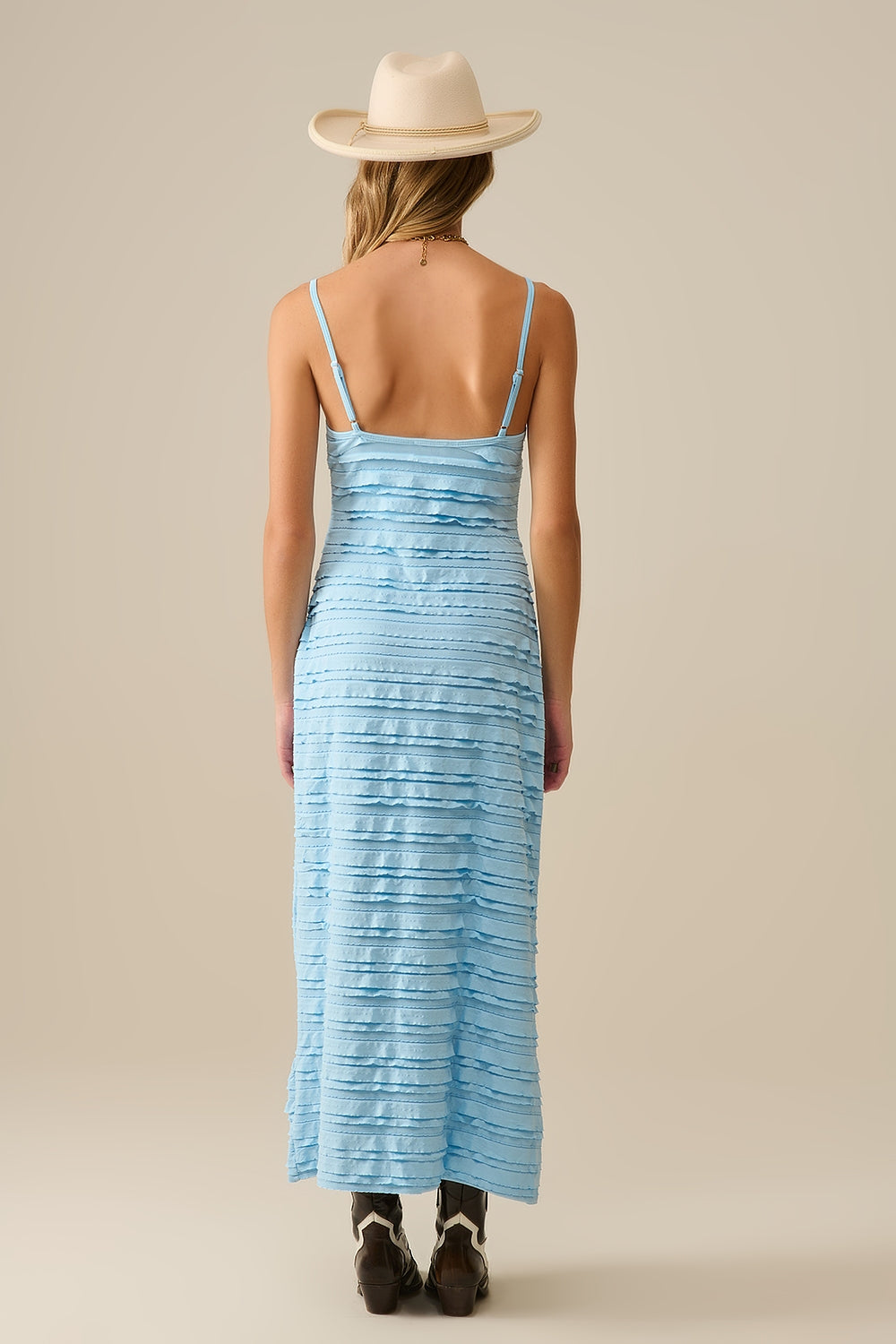 Robe longue à volants en bleu avec bretelles