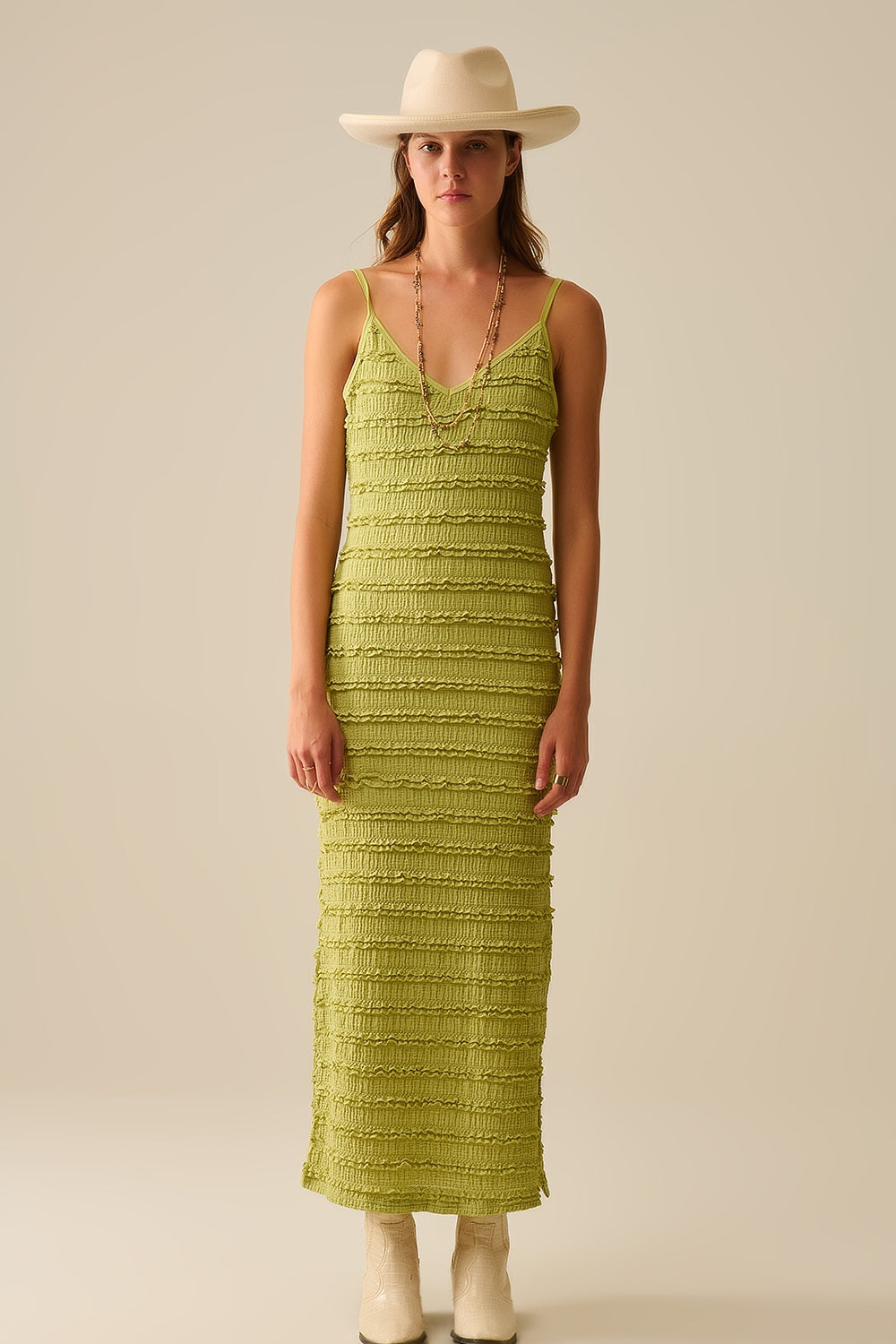 Robe longue à volants et fente en vert