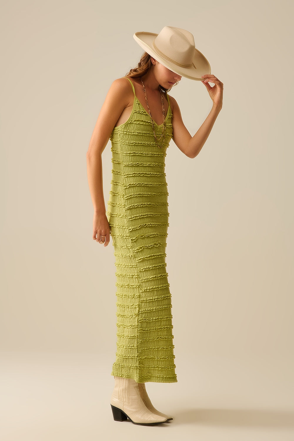 Robe longue à volants et fente en vert