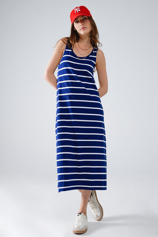 Q2 Robe maxi avec débardeur et encolure dégagée en bleu marine