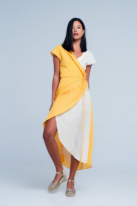Q2 Robe mi-longue jaune croisée asymétrique à imprimé pois variés