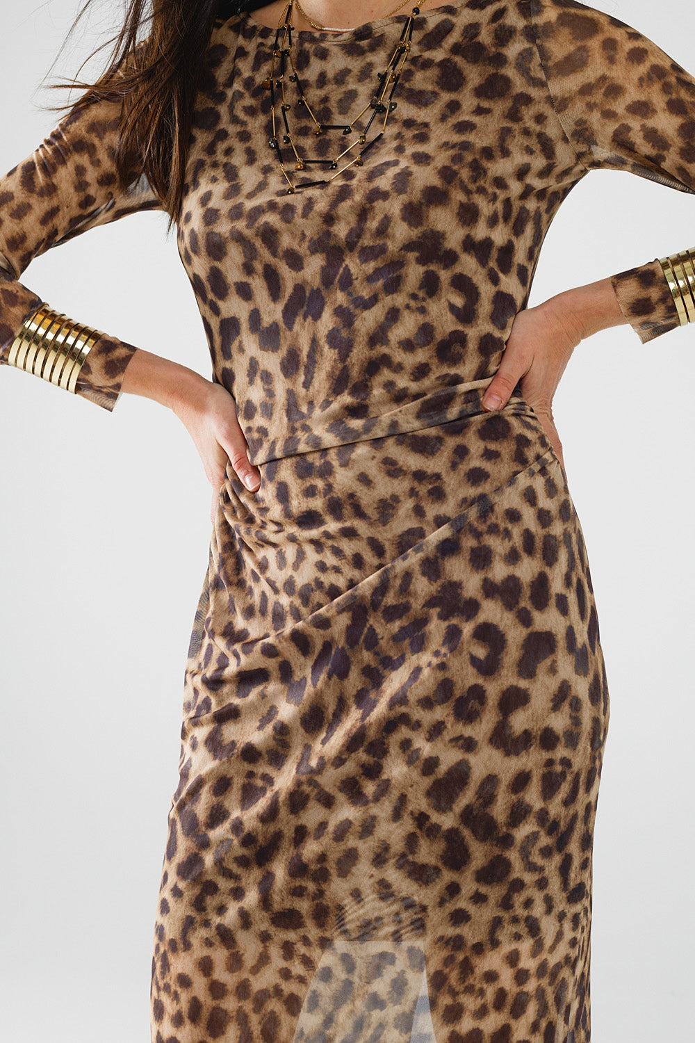 robe midi bodycon à manches longues transparentes et imprimé léopard