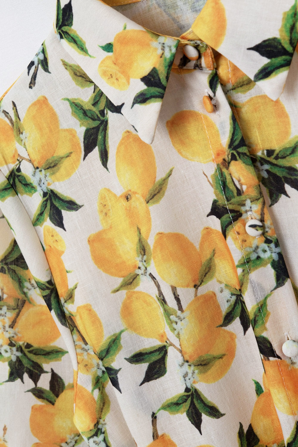 Robe romantique avec ceinture imprimé citron et manches courtes