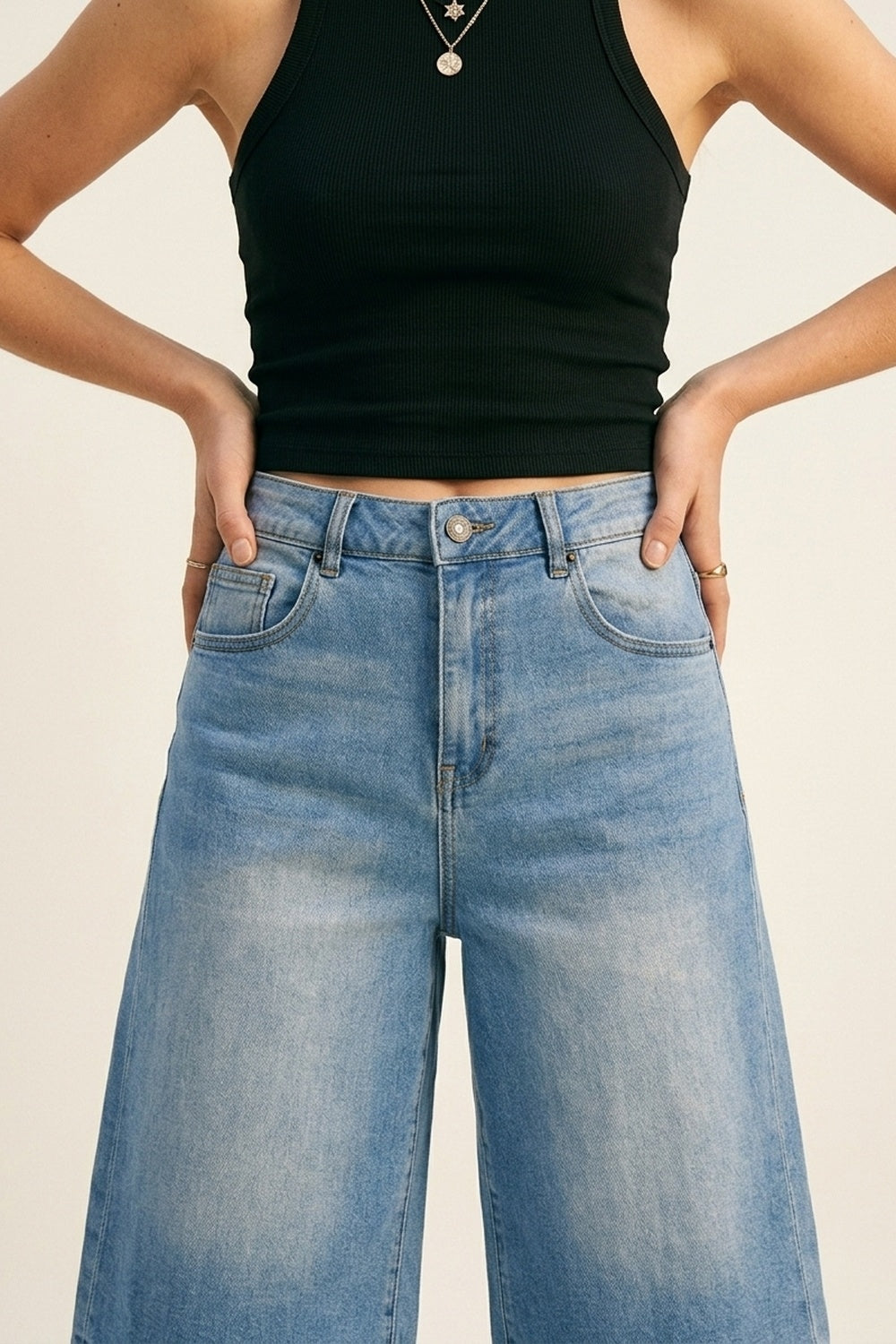 Short en jean Bermuda bleu clair à jambes larges longueur genou