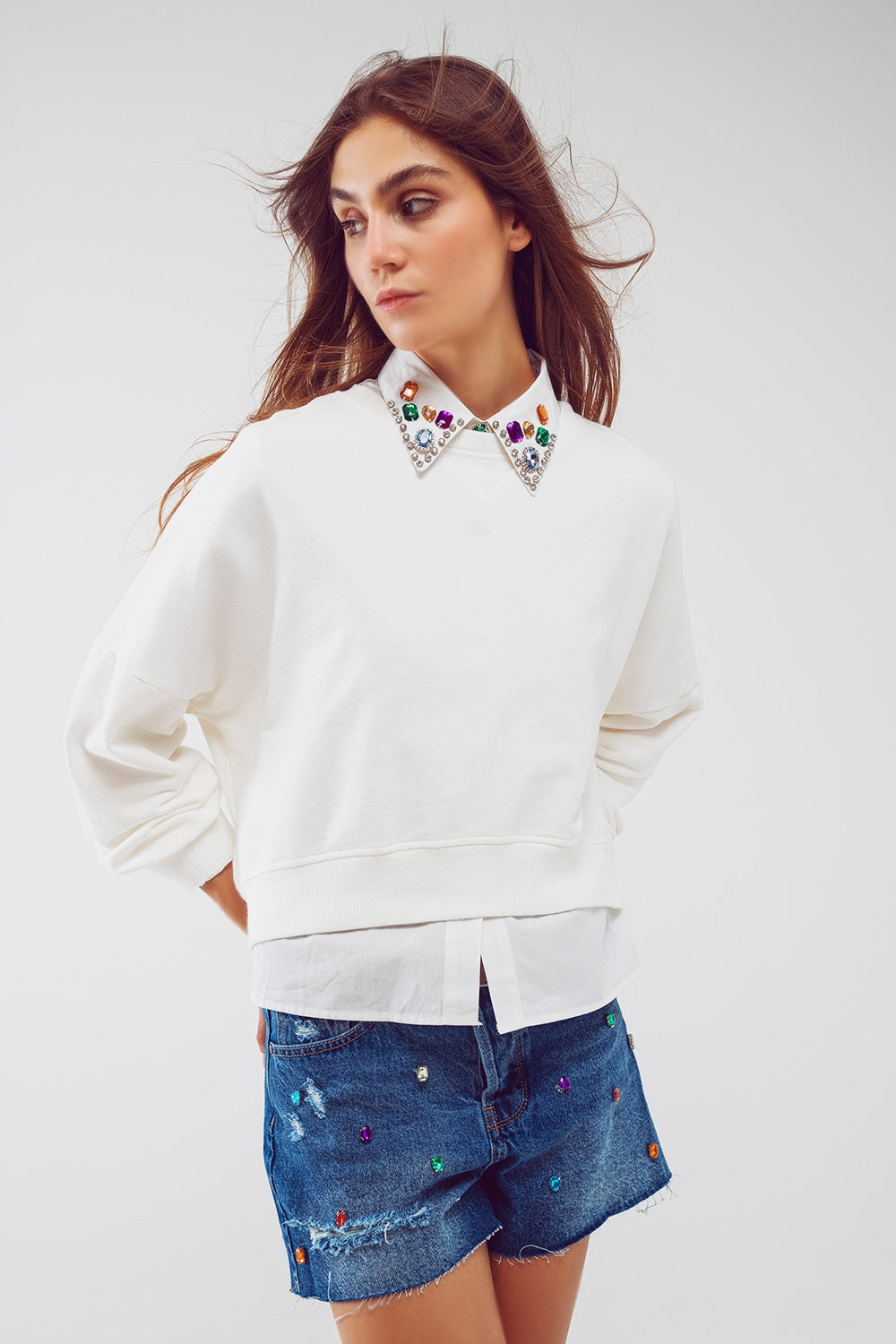 Q2 Sweatshirt basique en blanc