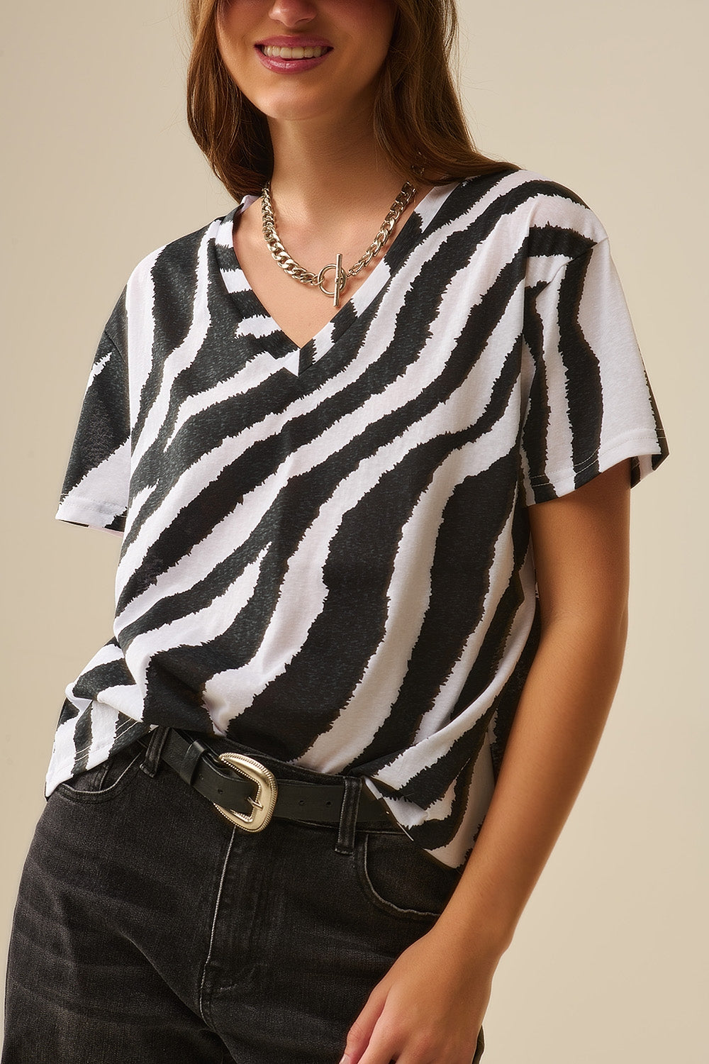 T-shirt à col en V avec imprimé zébré noir