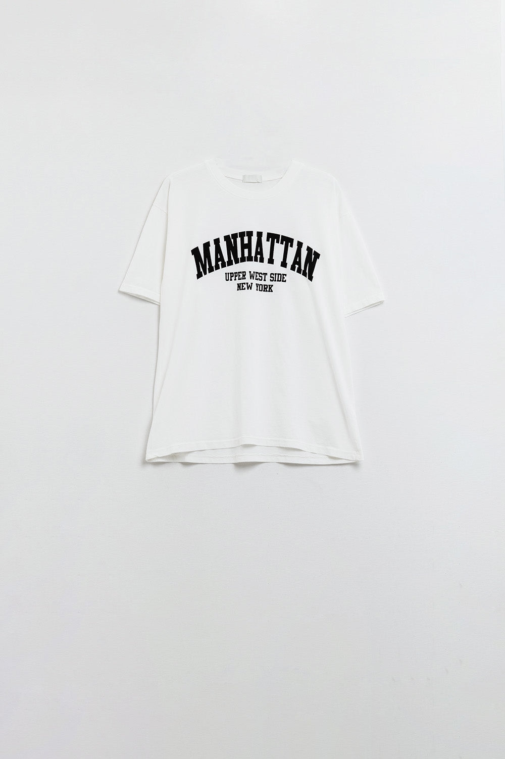 Q2 T-shirt à manches courtes avec texte graphique Manhattan en blanc