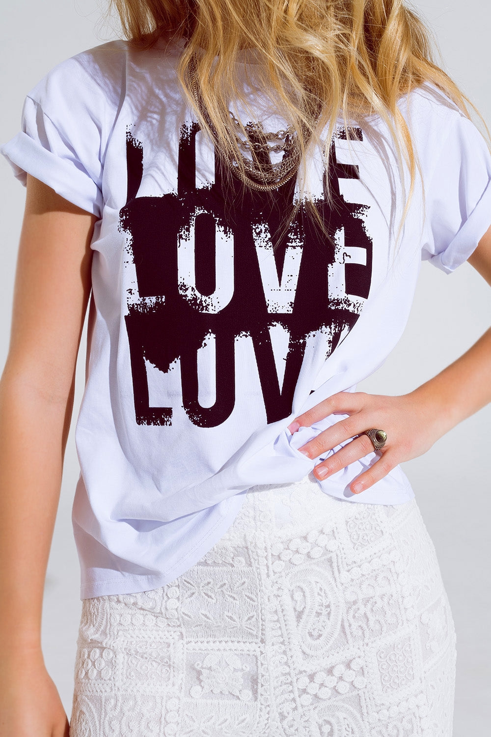 T-shirt à manches courtes avec texte Love sur le devant en blanc