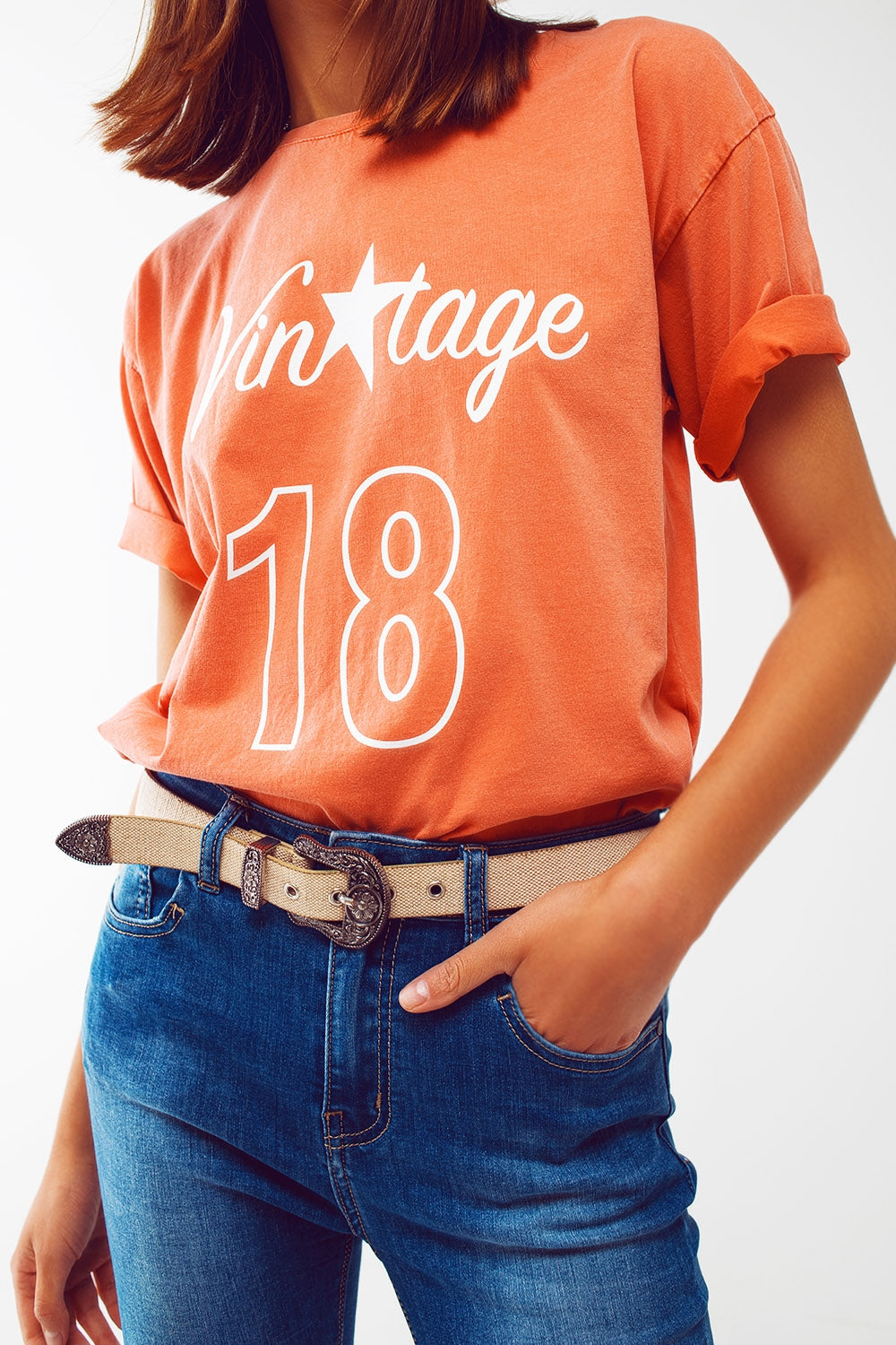 T-shirt avec texte Vintage 18 en orange