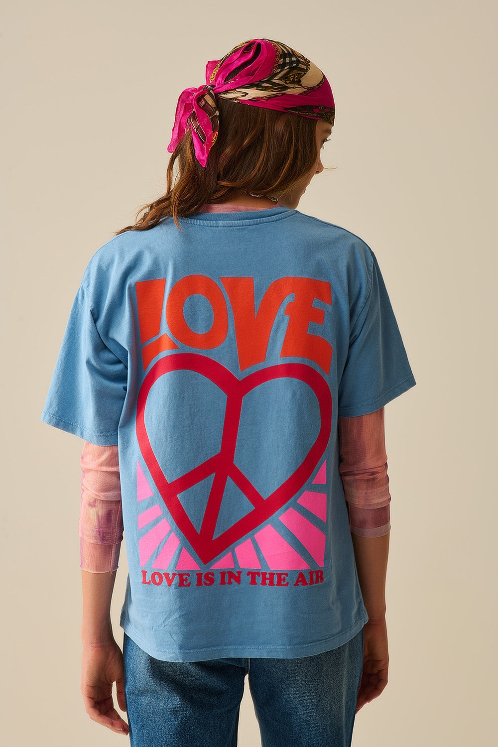 T-Shirt bleu fabriqué en Italie avec le logo Love is Air et Heart with Peace