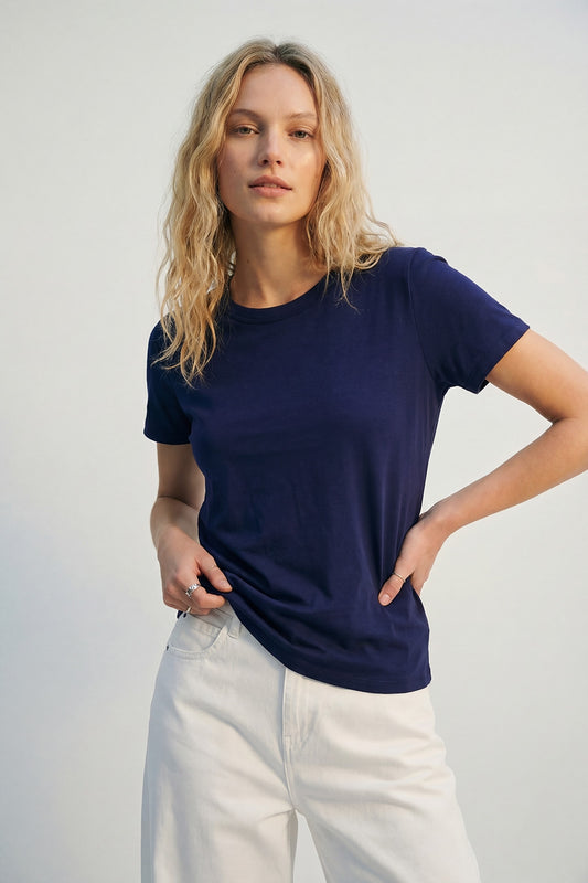 Q2 T-shirt bleu marine à col rond et manches courtes en tissu viscose
