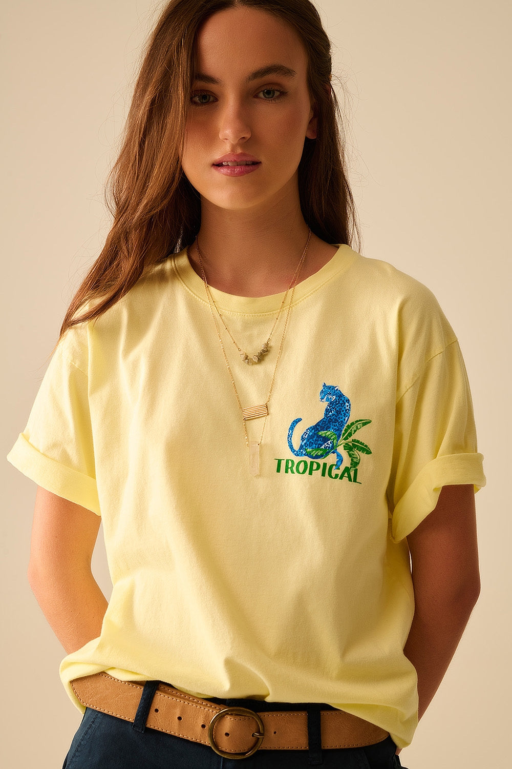 T-shirt jaune fabriquée en Italie avec imprimé graphique tropical